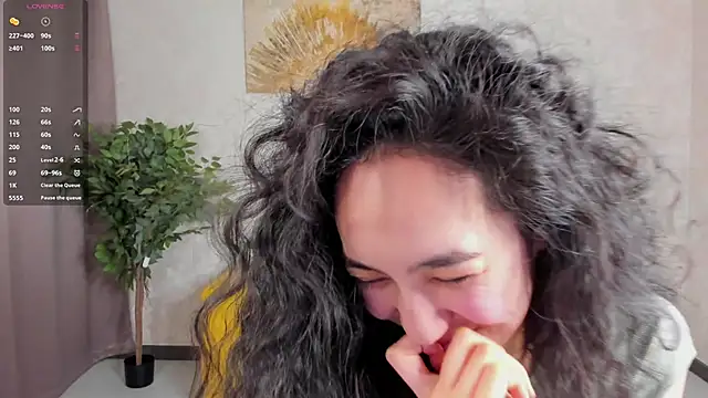 Онлайн чат XXX FlirtyAura