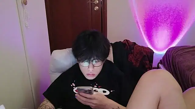 Pokazy przed kamerką – hangzi-0011