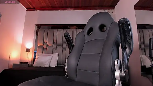 Show modela _AnthonyLima_ na web-kameri