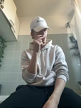 Toyjungee Chat XXX live