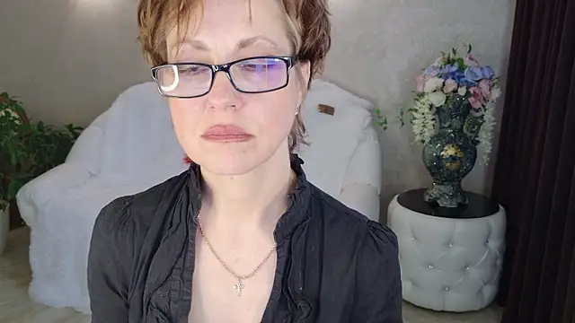 XXX chat uživo modela LioraWeiss