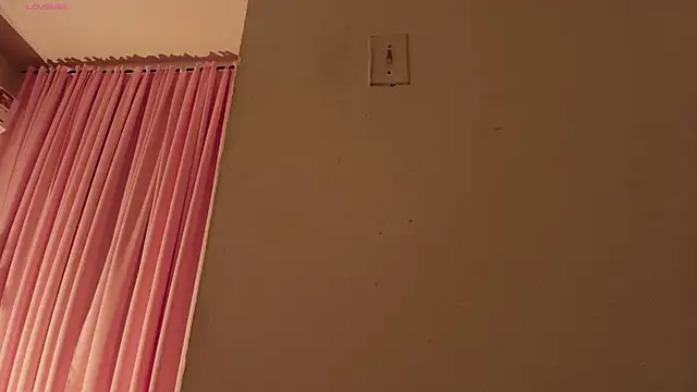 XXX chat uživo modela Brownluxe1