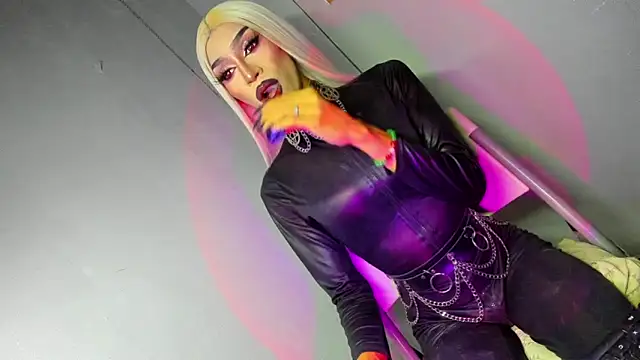 XXX chat uživo modela anitacruise