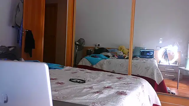 Cuquita83: απευθείας συνομιλία ΧΧΧ