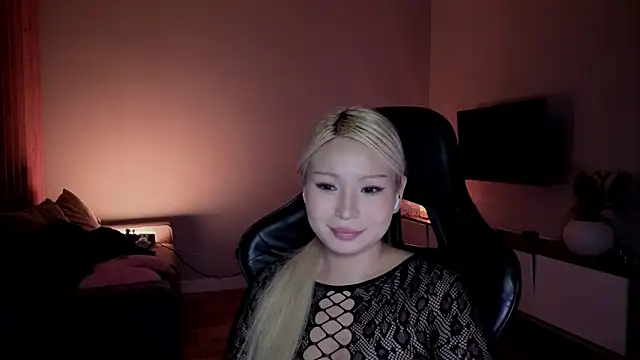 RileyMee 现场XXX聊天