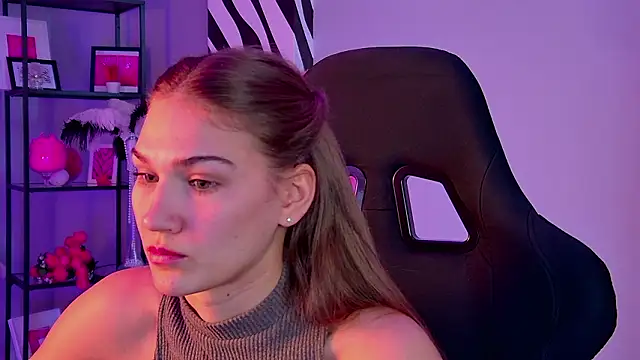 Sweet_Emilya's Live XXX Chat