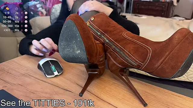 emily_is_here_n Live XXX chat