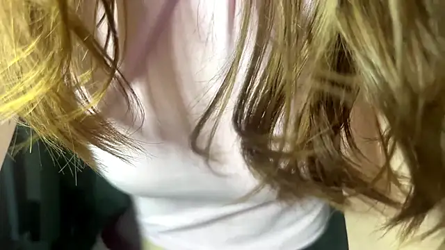 cloud_vibe's Live XXX Chat