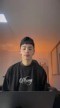 Czat XXX na żywo – Sebastian_Reed