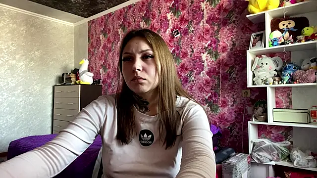 TraciBallena 即時 XXX 聊天