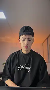 Sebastian_Reed Webcam show