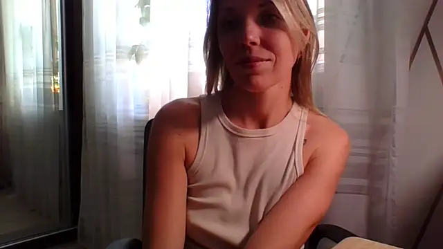 XXX chat uživo modela VelvetLove287