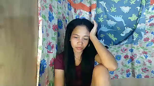 PinaySkinnyGirl Chat XXX live