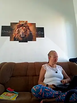 MILEIDE980 Chat XXX live