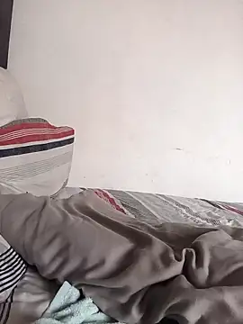 BLACK_BOTTOM03's Webcam Show