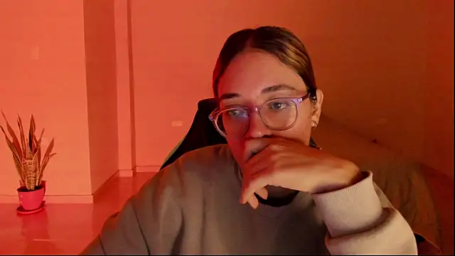 atenas_05_ Live XXX-Chat