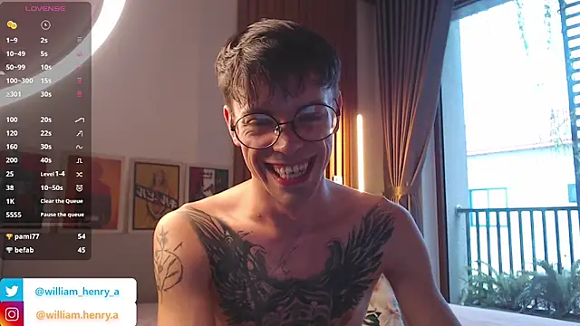 William_Henry_ élő XXX-chatje