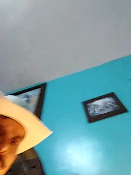 Albertgay41 élő XXX-chatje