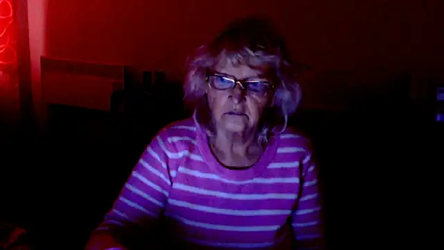 Natali7634: онлайн-секс-чат