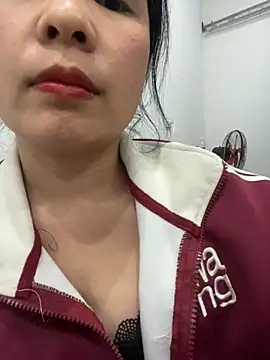 Ivy_Trix2: онлайн-секс-чат