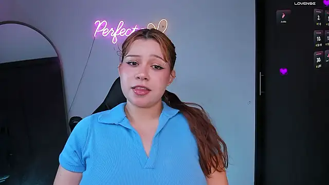 Sembang XXX Secara Langsung daniela_hornny