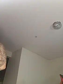 yellowwetfox Chat XXX in diretta