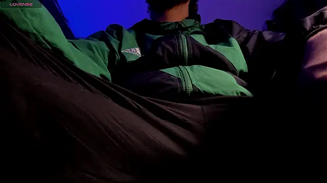 XXX chat uživo modela s_sven03