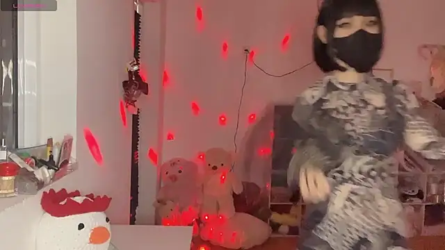 Tieu-May's Live XXX Chat