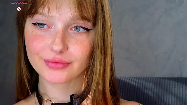 Lovelly_molly1 Adlı Modelin Canlı XXX Sohbeti