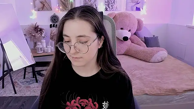 VirtuallVoyant's Live XXX Chat