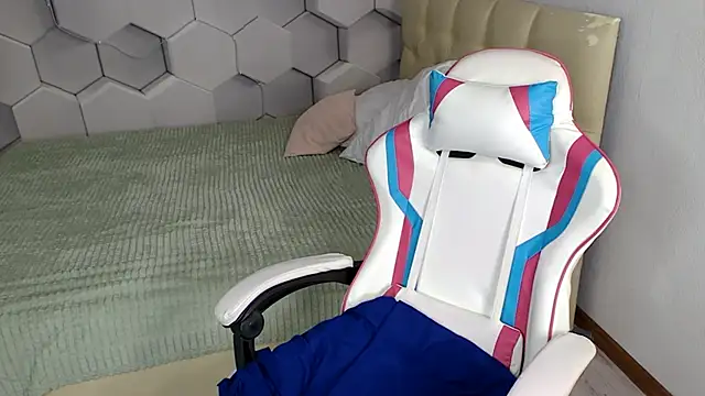 aliicemeow 即時 XXX 聊天