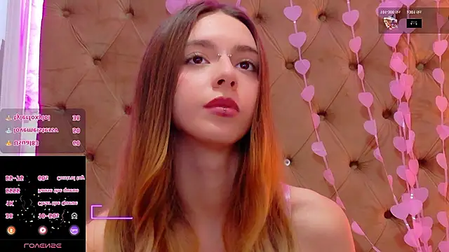 CoraVex's Live XXX Chat