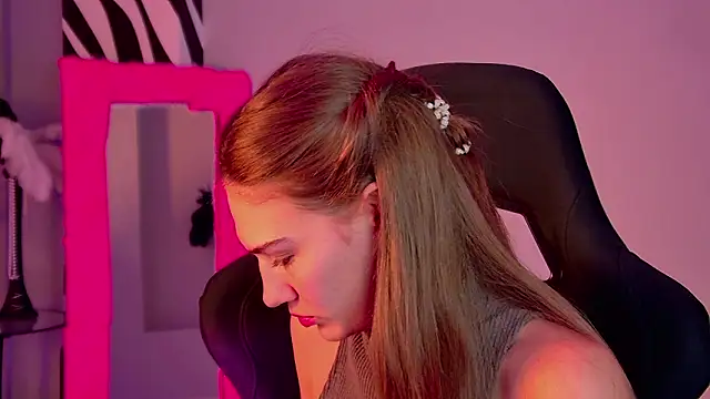 XXX chat uživo modela Sweet_Emilya