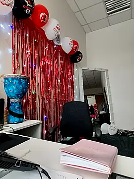 Juicy_PeachLux's Live XXX Chat