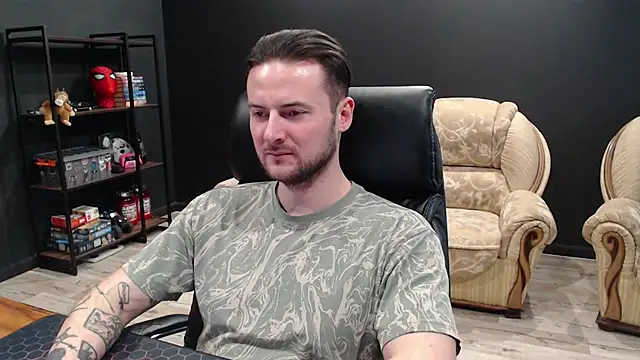 MihasikD's Live XXX Chat