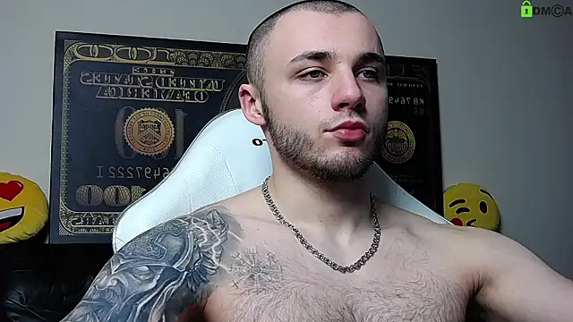 Show modela PaulGrow na web-kameri