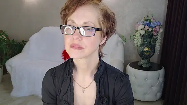 LioraWeiss Chat XXX in diretta