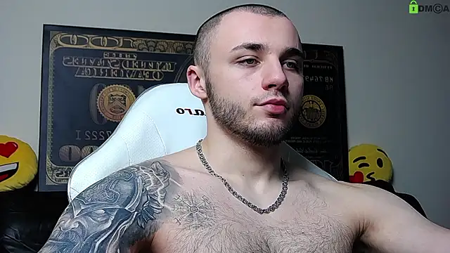 Show modela PaulGrow na web-kameri