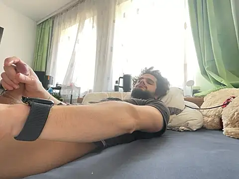 youngboyformommy24 Webcam-Show