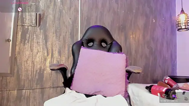 Saravy_Blandon Chat XXX in diretta