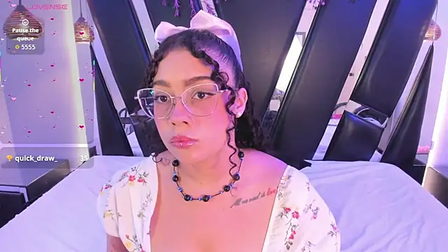 antonelllepierceeのライブXXXチャット