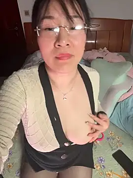 liqinqin-5201 网络视讯表演