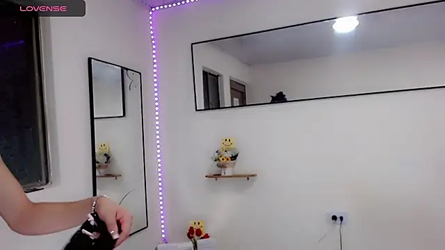 NathalialLooes Live XXX-chat