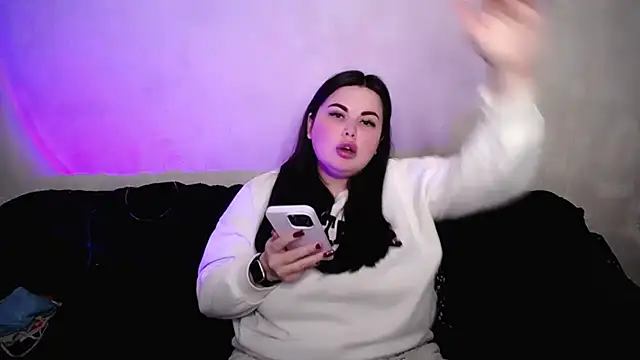 Emily_Mo Adlı Modelin Canlı XXX Sohbeti