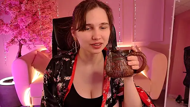 TessaMill 即時 XXX 聊天