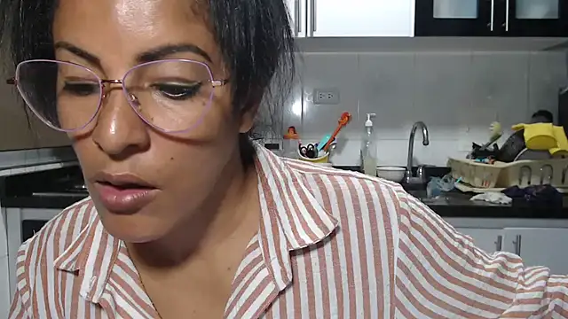 kateleyagrey Chat XXX live