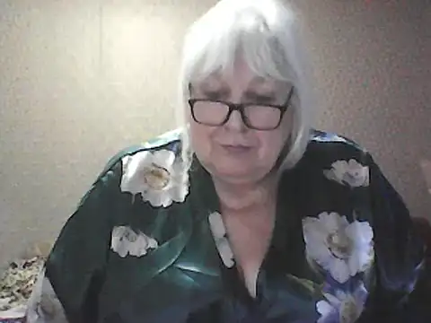 Alexia64231's Webcam Show