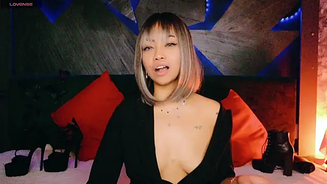 ElyaQuinn Live XXX Chat