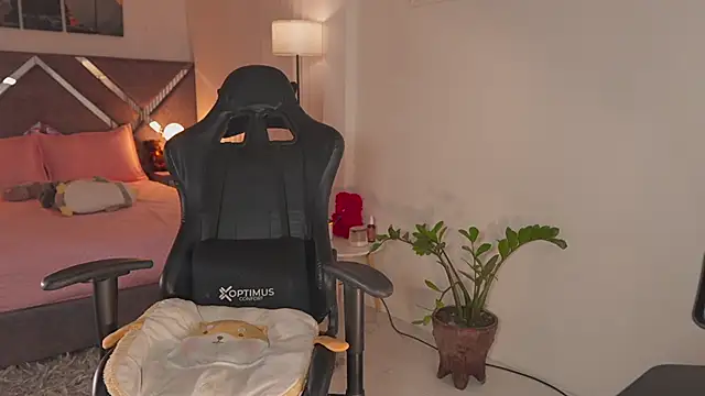 Živý XXX chat KateOwens