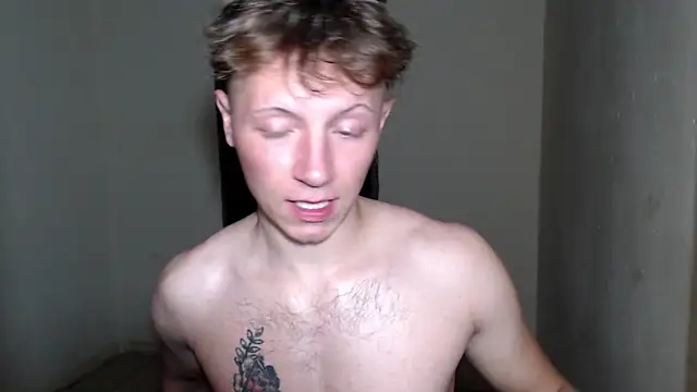 BlondZilla: διαδικτυακό σόου στην κάμερα